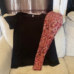 Lularoe set one size leggings and large black top